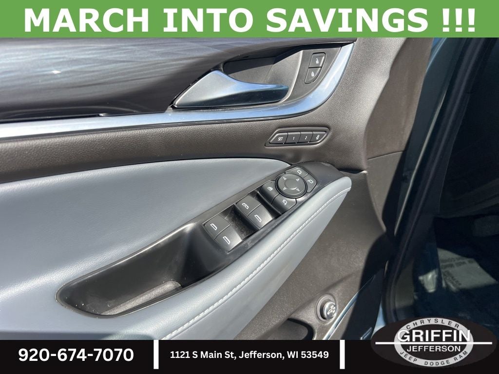 2022 Buick Enclave Premium Group AWD V6 !!!