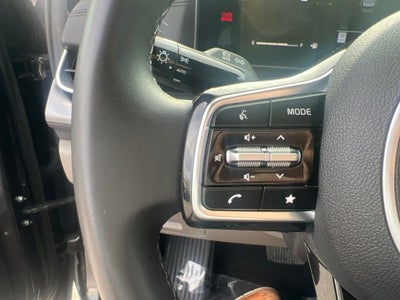 2025 Kia Carnival LXS Near Madison WI