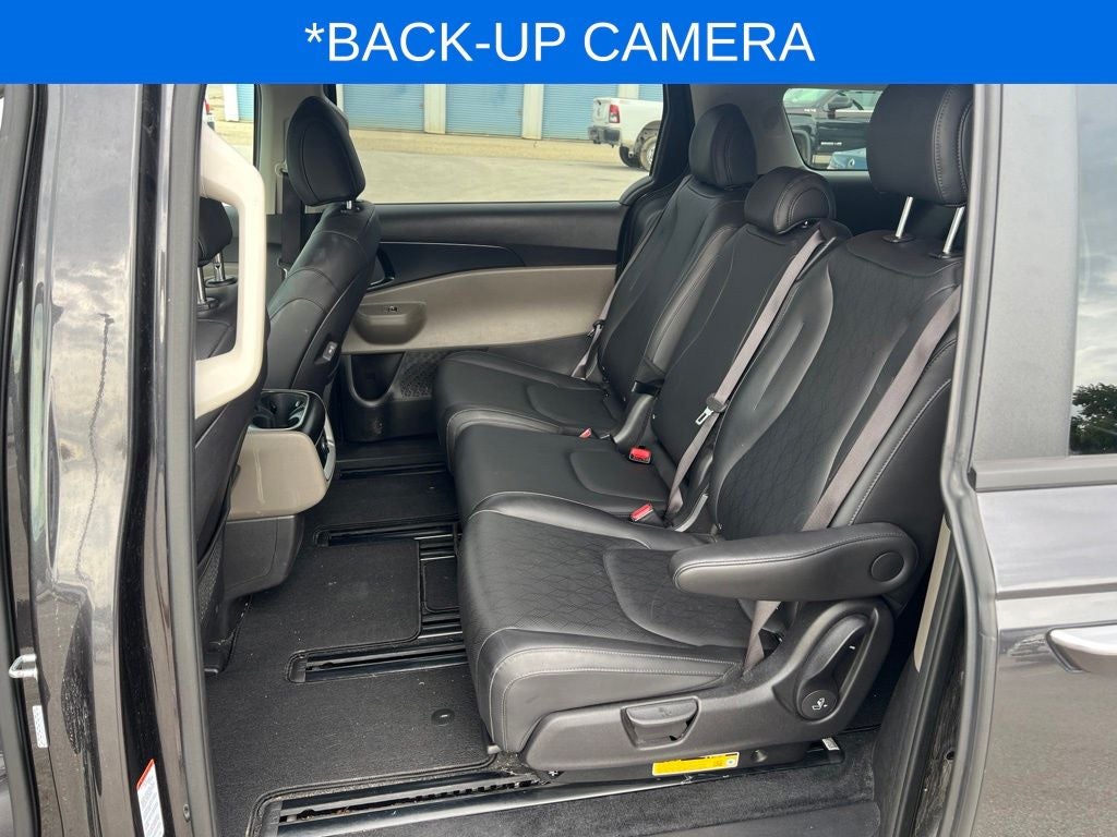 2025 Kia Carnival LXS Near Madison WI