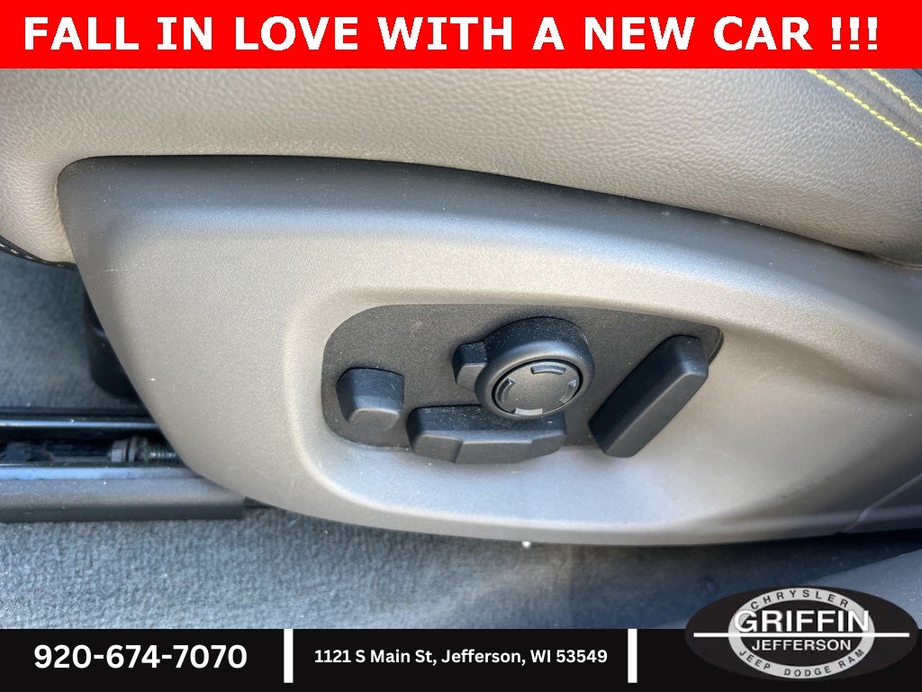 2017 Jaguar F-PACE 35t R-Sport