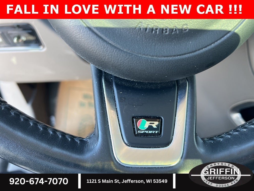 2017 Jaguar F-PACE 35t R-Sport