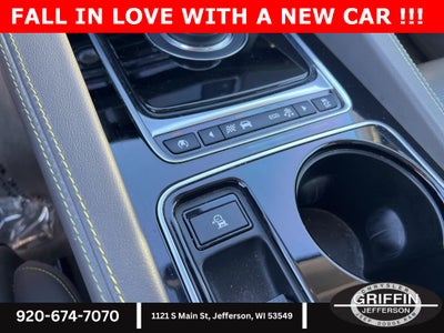 2017 Jaguar F-PACE 35t R-Sport