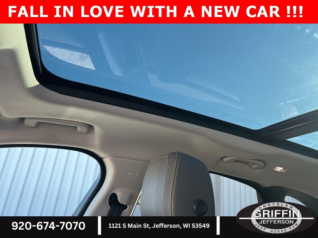 2017 Jaguar F-PACE 35t R-Sport