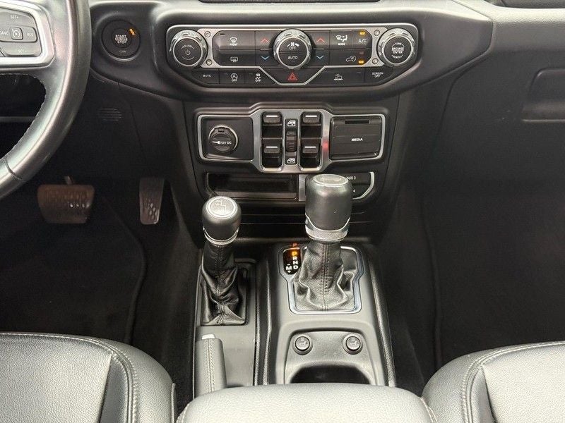 2022 Jeep Wrangler Unlimited Sahara Altitude