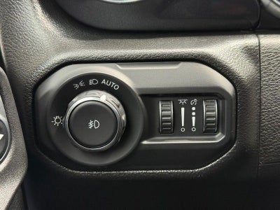 2022 Jeep Wrangler Unlimited Sahara Altitude
