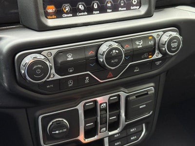 2022 Jeep Wrangler Unlimited Sahara Altitude