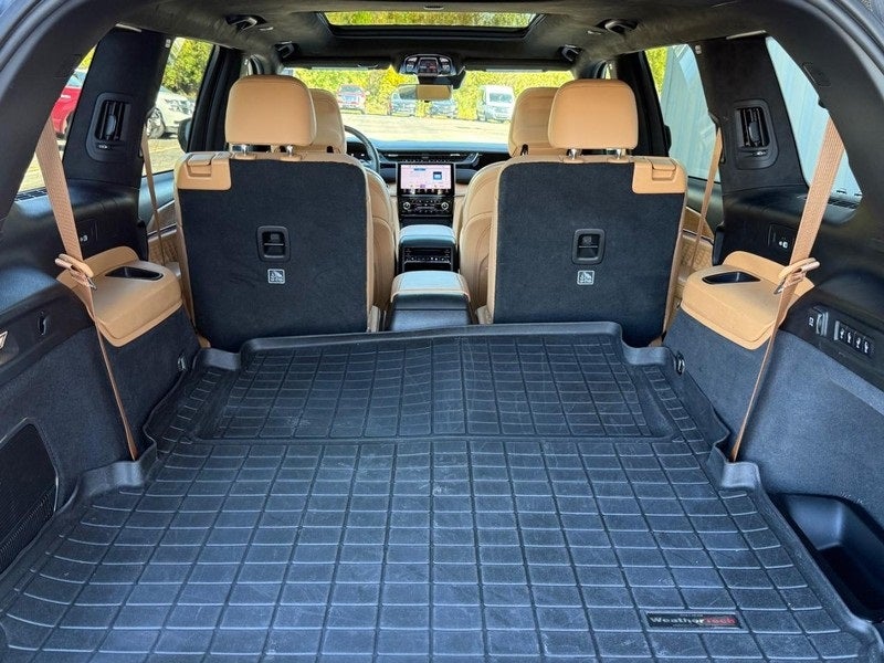 2023 Jeep Grand Cherokee L Summit RESERVE CERTIFIED Near Madison