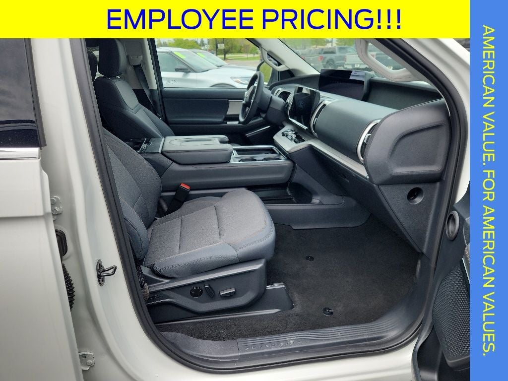 2025 Ford Expedition Active 4x4