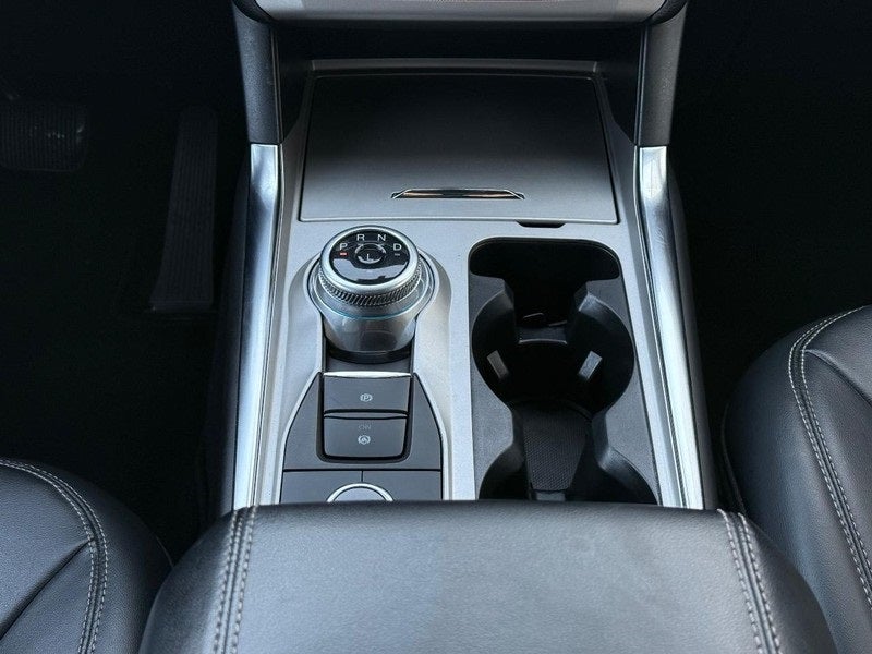 2023 Ford Explorer XLT CERTIFIED Near Janesville