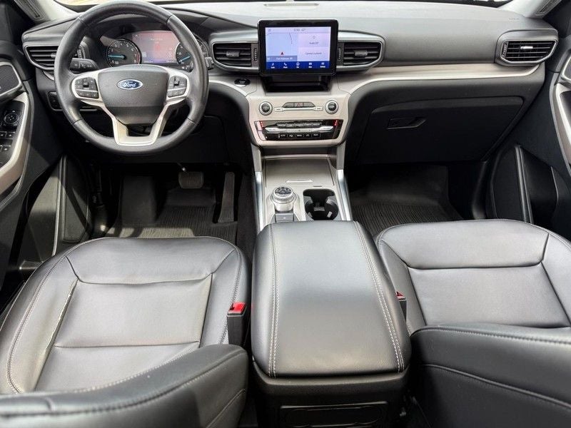 2023 Ford Explorer XLT Certified Near Janesville