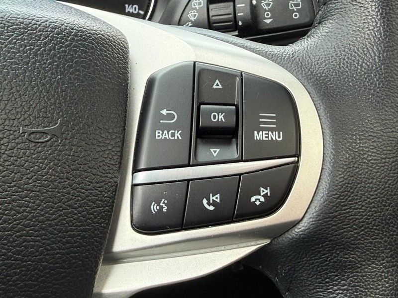 2023 Ford Explorer XLT Certified Near Janesville