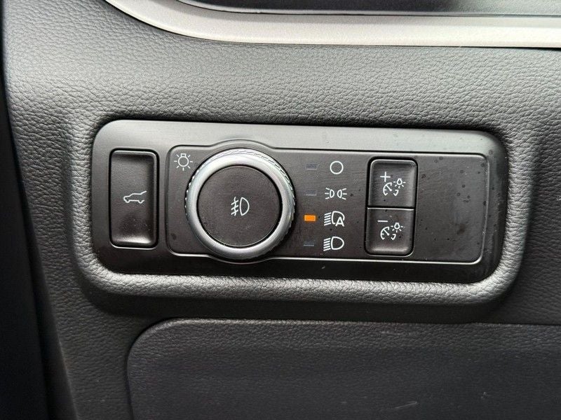 2023 Ford Explorer XLT Certified Near Janesville