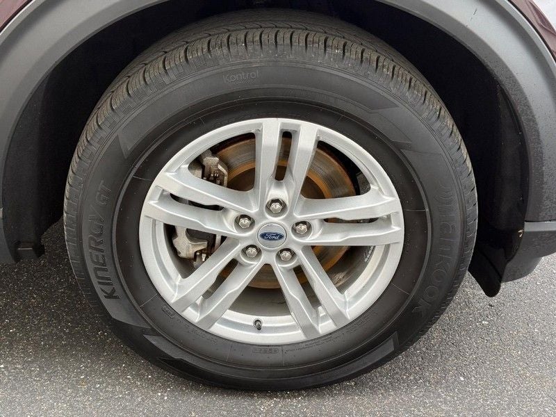 2023 Ford Explorer XLT Certified Near Janesville