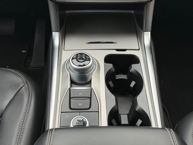 2023 Ford Explorer XLT CERTIFIED Near Janesville