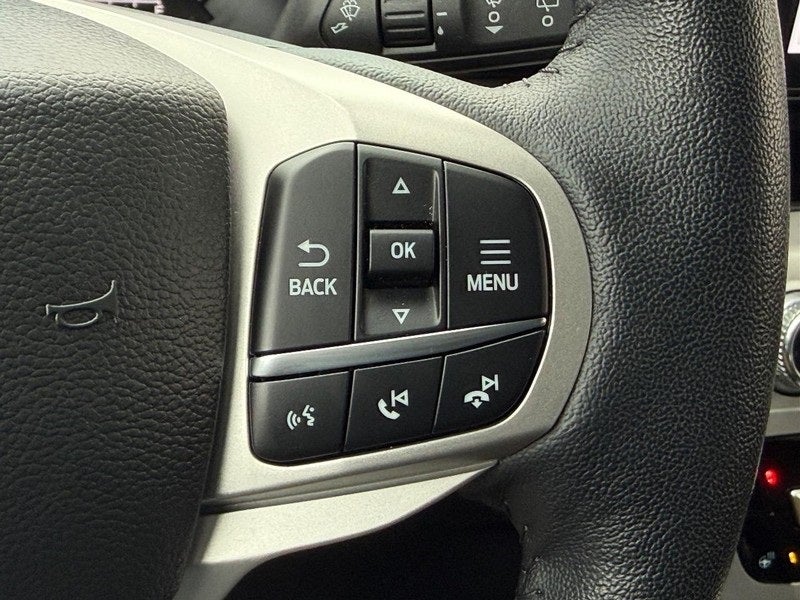 2023 Ford Explorer XLT CERTIFIED Near Janesville