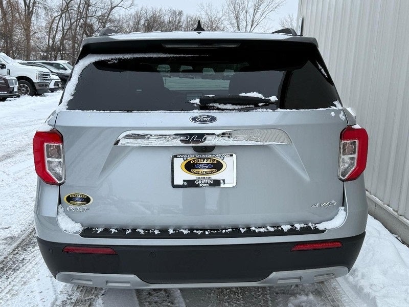 2023 Ford Explorer XLT CERTIFIED Near Janesville