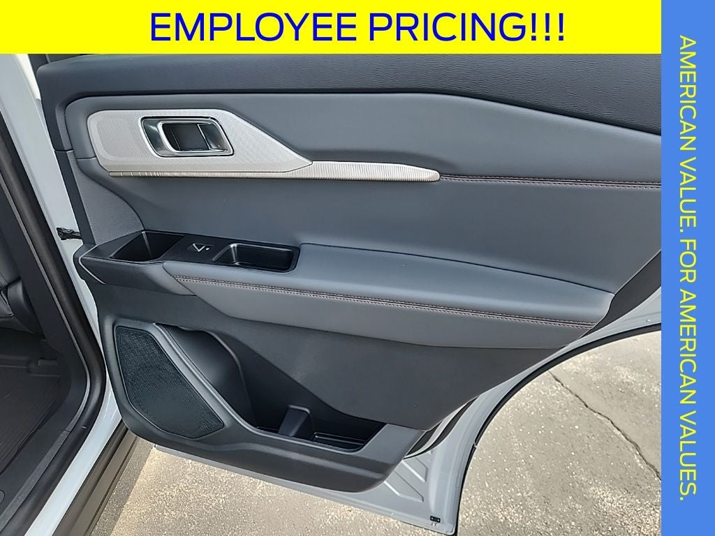 2026 Ford Explorer Active Comfort Pack