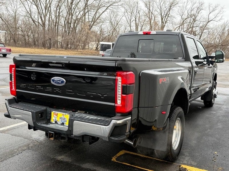 2024 Ford F-350SD Lariat DRW