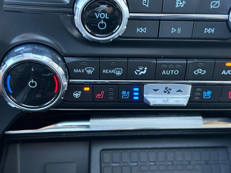 2024 Ford F-150 Platinum Certified HYBRID Near Madison