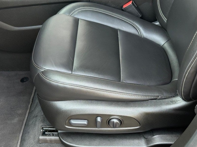 2023 Chevrolet Traverse LT Leather CERTIFIED near Janesville