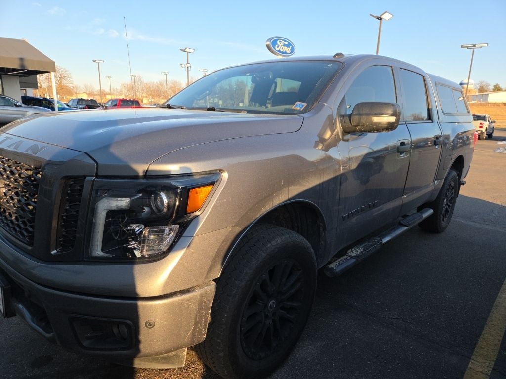 2019 Nissan Titan SV Crew Cab 4x4