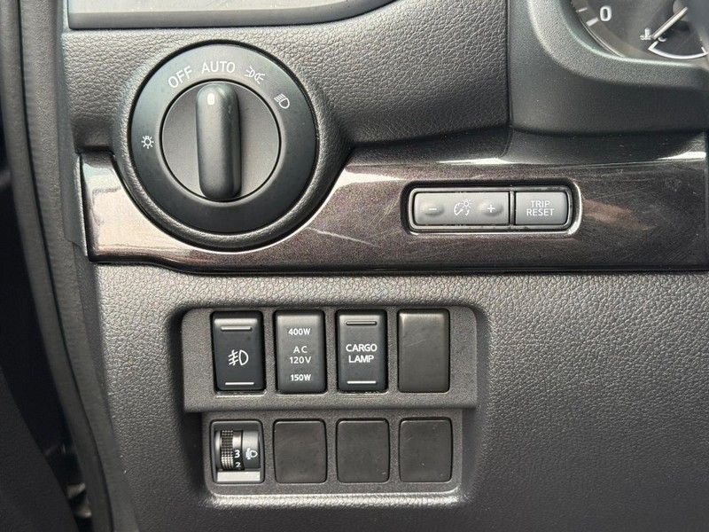 2019 Nissan Titan SV Crew Cab 4x4