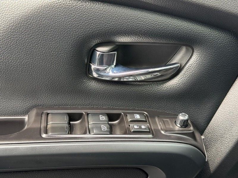 2019 Nissan Titan SV Crew Cab 4x4