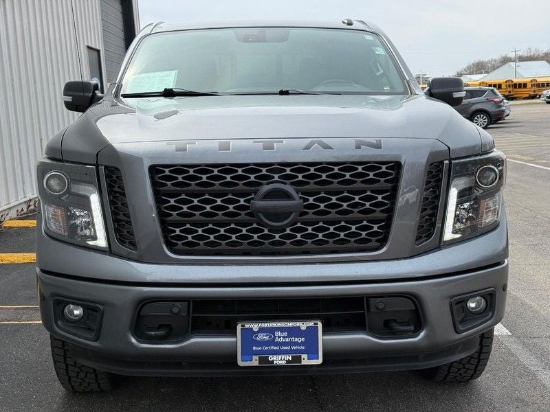 2019 Nissan Titan SV Crew Cab 4x4