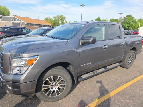 2021 Nissan Titan SV