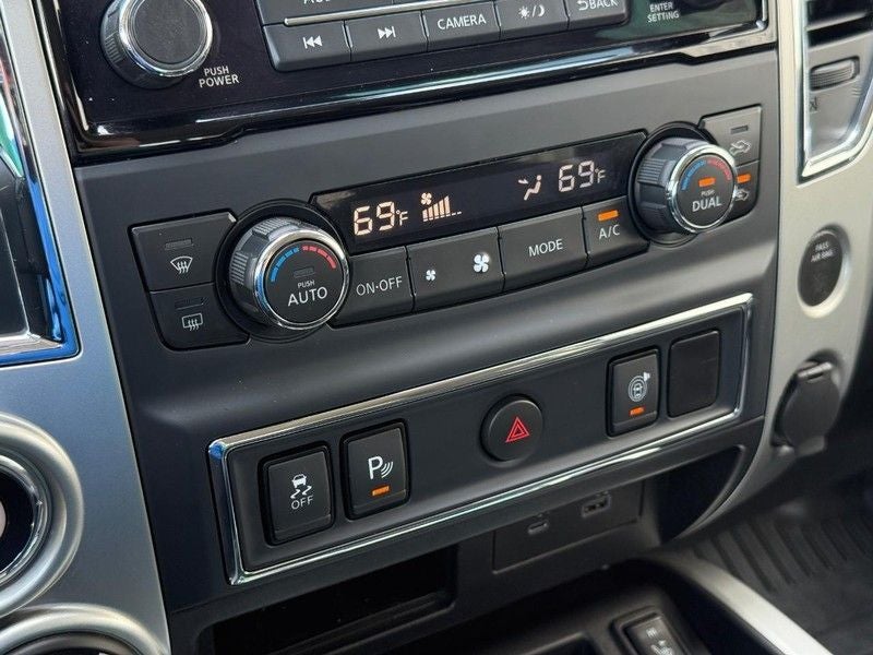 2021 Nissan Titan SV