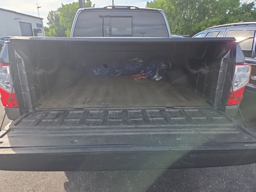 2021 Nissan Titan SV