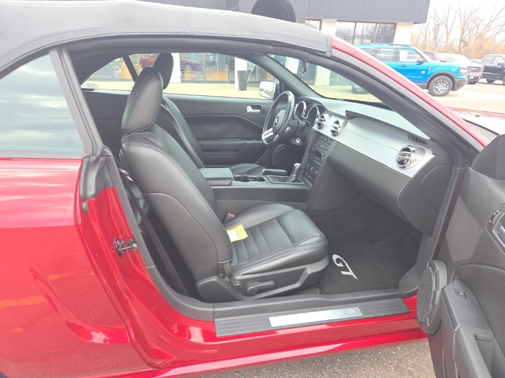 2006 Ford Mustang GT Premium CONVERTIBLE MANUAL TRANSMISSION