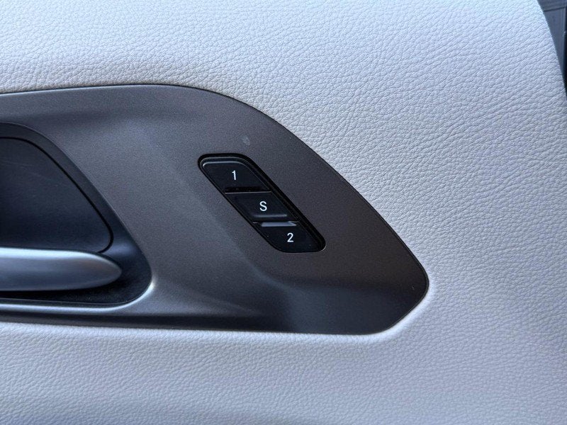 2024 Chrysler Pacifica Hybrid Select PHEV Certified Hybrid Near Madison