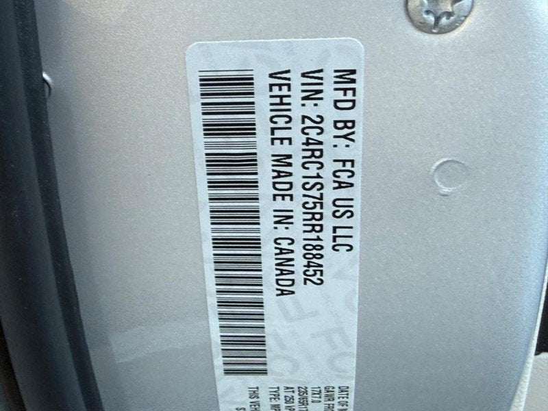 2024 Chrysler Pacifica Hybrid Select PHEV Certified Hybrid Near Madison