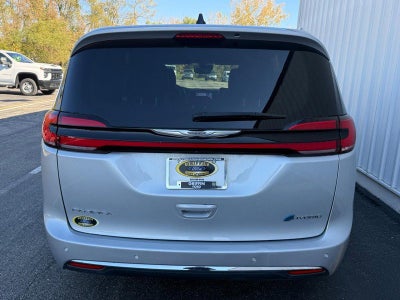 2024 Chrysler Pacifica Hybrid Select PHEV Certified Hybrid Near Madison