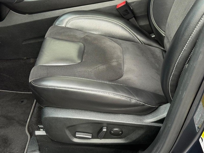 2022 Ford Edge ST CERTIFIED Near Janesville