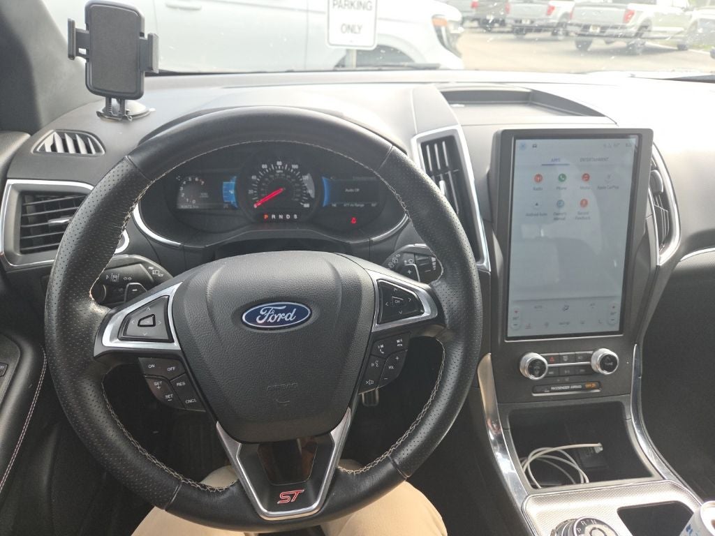 2021 Ford Edge ST