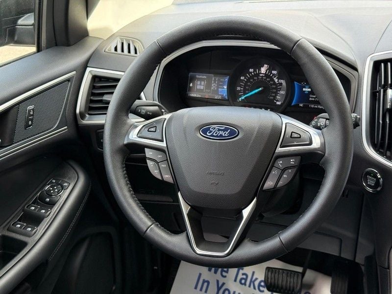 2024 Ford Edge SEL Certified AWD Near Janesville