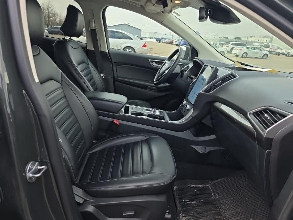 2024 Ford Edge SEL Certified AWD Near Janesville