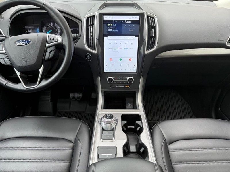 2024 Ford Edge SEL Certified Near Janesville