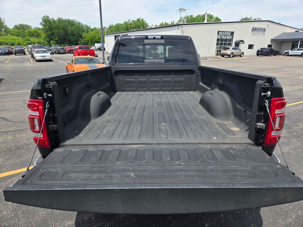 2021 RAM 3500 Laramie 8 FOOT BED