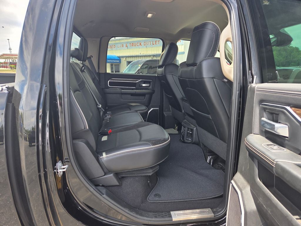 2021 RAM 3500 Laramie 8 FOOT BED