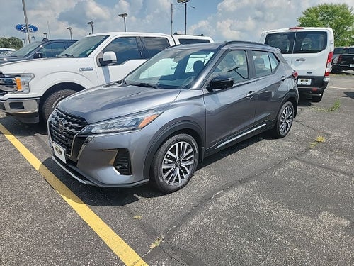 2021 Nissan Kicks SR