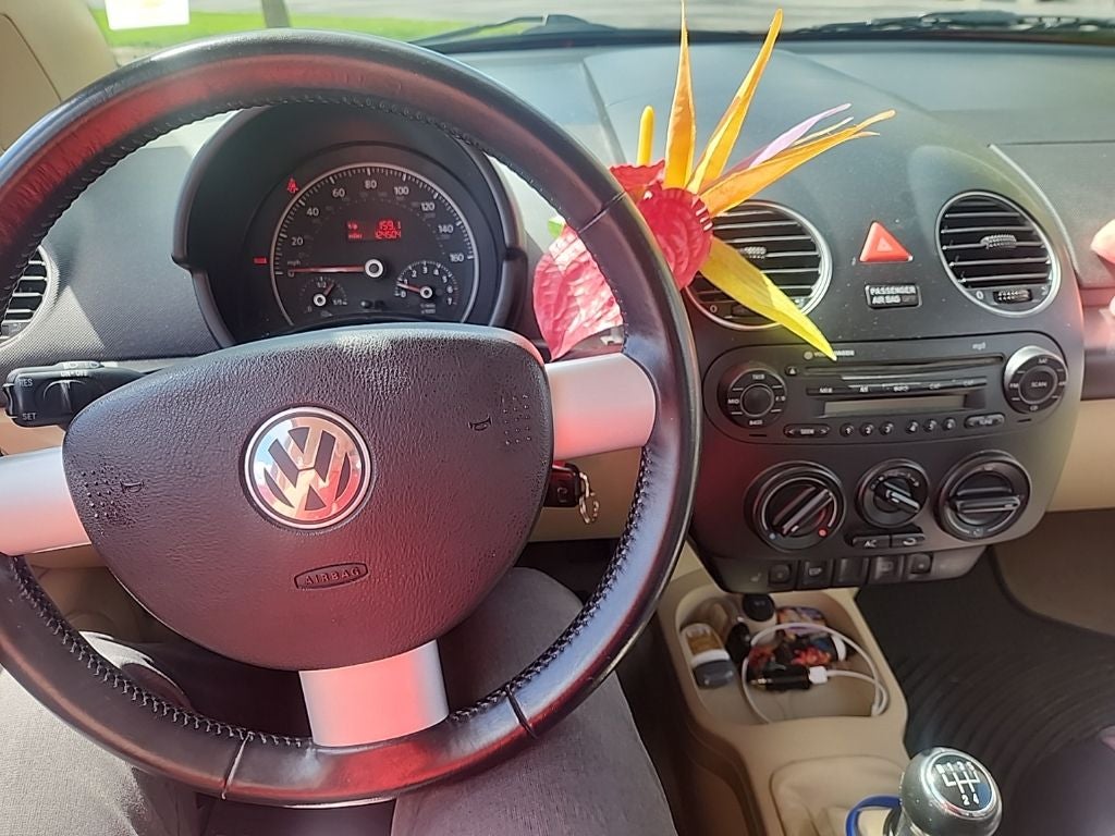 2009 Volkswagen Beetle 2.5L Black Tie Edition