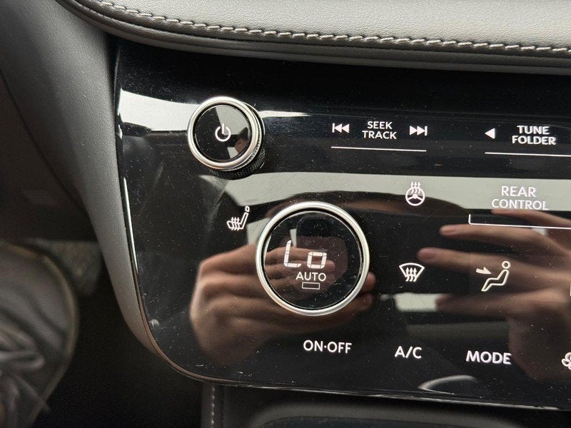 2024 INFINITI QX60 LUXE Certified Near Madison