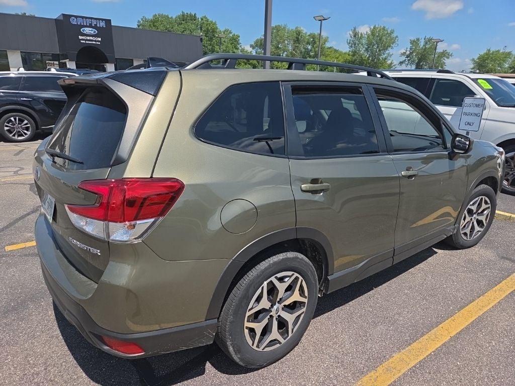 2024 Subaru Forester Premium