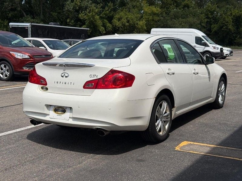 2013 INFINITI G37 X