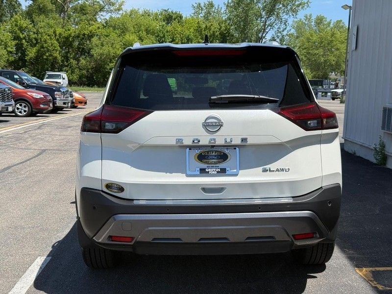 2023 Nissan Rogue SL
