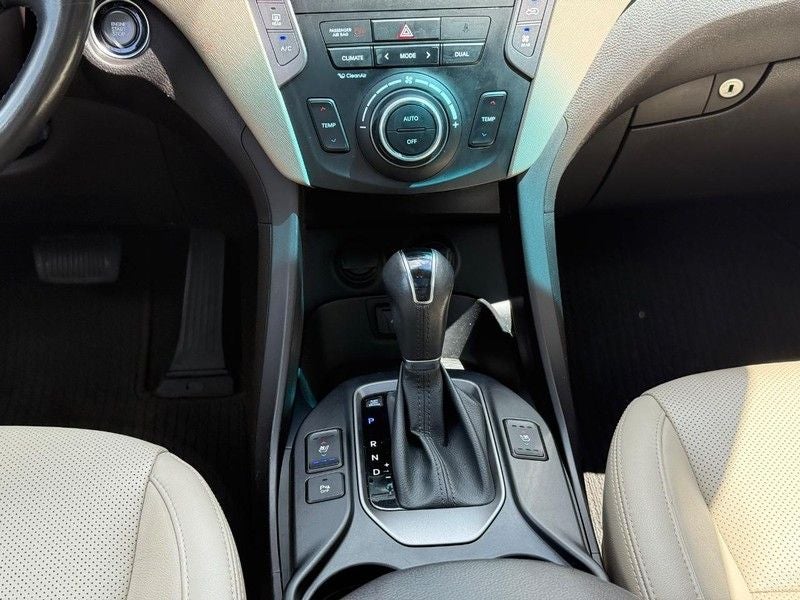 2016 Hyundai Santa Fe SE