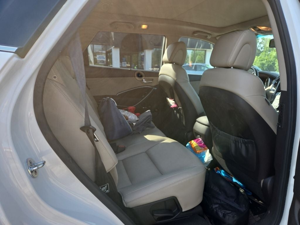 2016 Hyundai Santa Fe SE